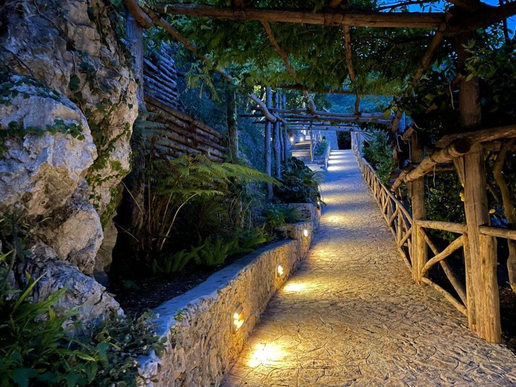 L'Olearia Luxury Country Villa In Amalfi Coast Maiori Bagian luar foto